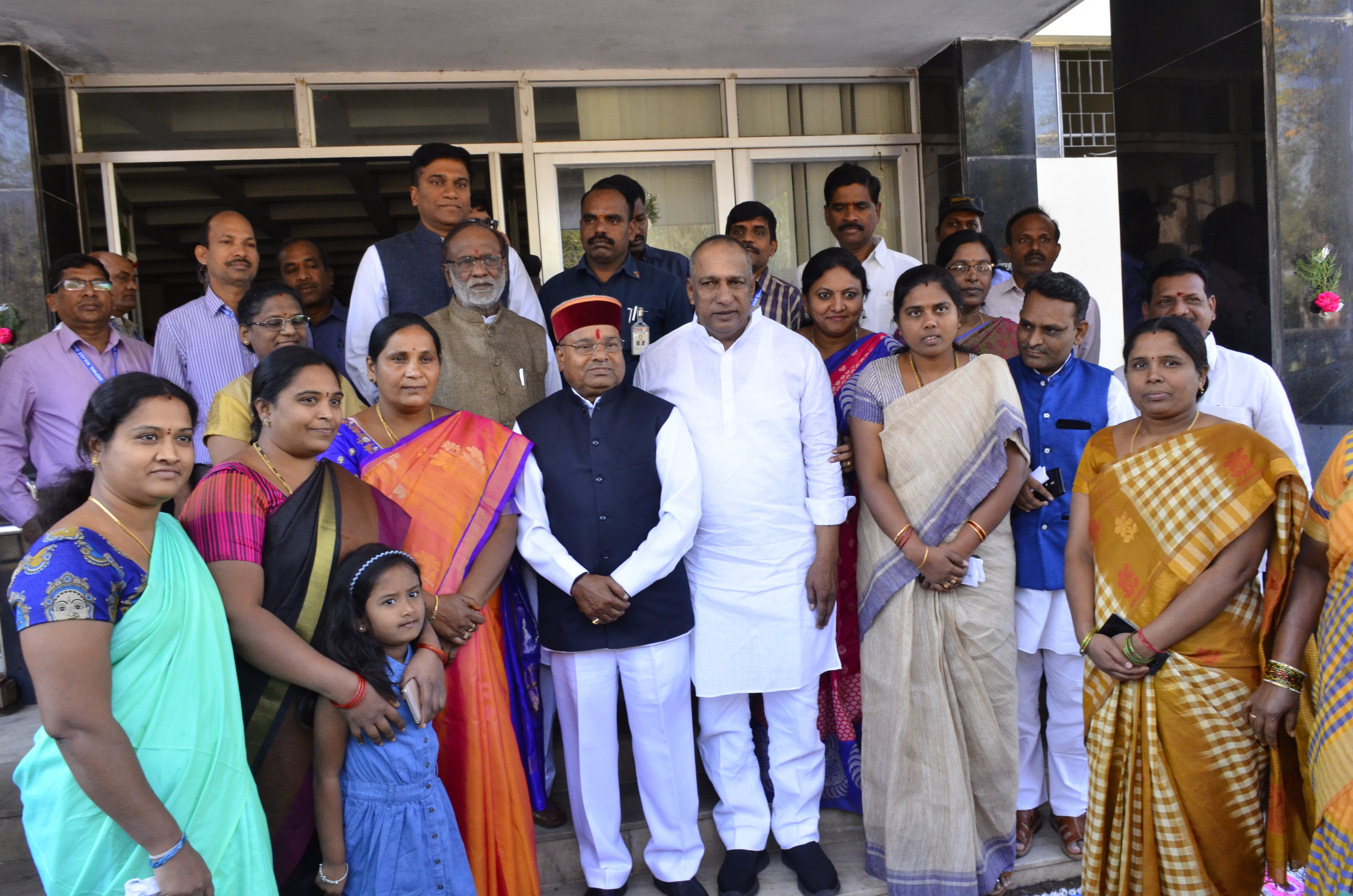 Visit of Shri.Thaawarchand Gehlot_five_size photo